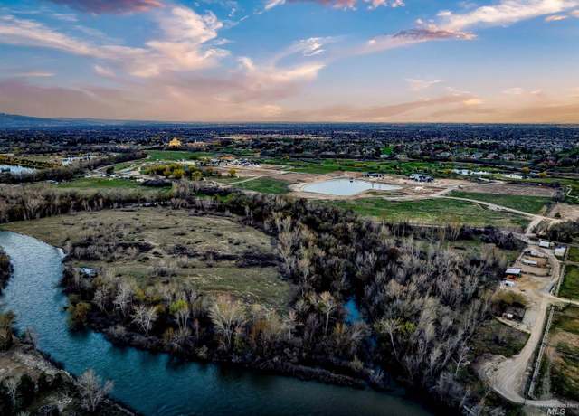 Property at 7739 N Fiddleneck Ln, Eagle, ID 83616