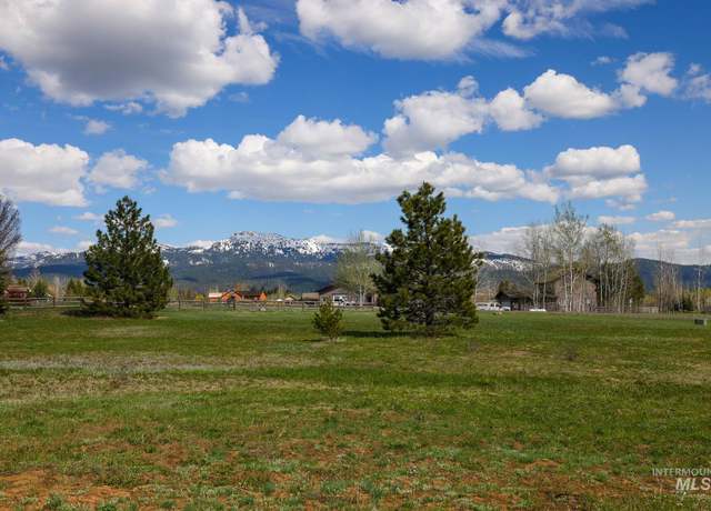 Property at 10421 Easy St, Mccall, ID 83638