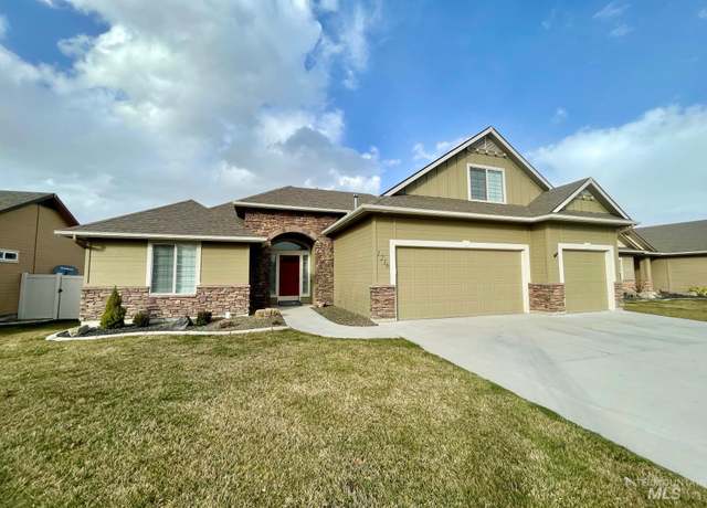 Property at 1216 W Belknap Dr, Nampa, ID 83686, 3 beds, 2 baths