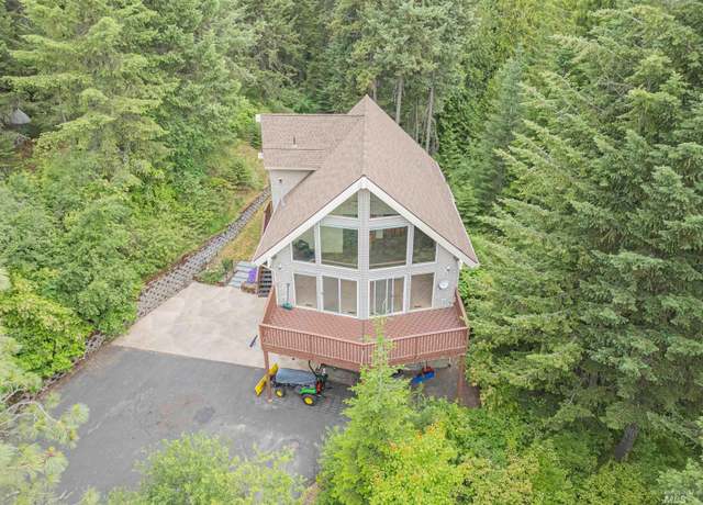 Property at 1418 Four Mile Rd, Viola, ID 83872, 4 beds, 2.5 baths