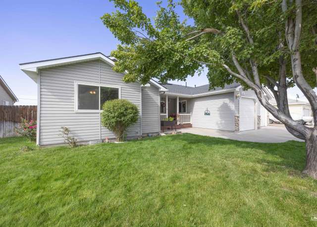 Property at 1224 NW Mandarin St, Mountain Home, ID 83647, 4 beds, 2 baths