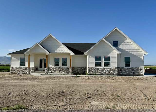 Property at 266 Ferdinand Cir, Burley, ID 83318, 3 beds, 2.5 baths