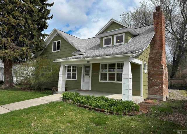 Property at 440 E 4th St, Weiser, ID 83672, 5 beds, 2 baths