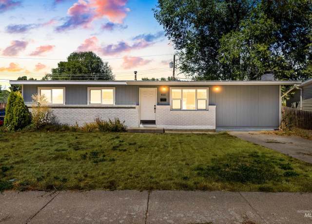 Property at 422 W 3rd N, Mountain Home, ID 83647, 3 beds, 1 bath