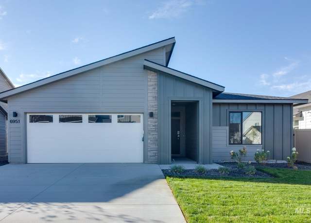 Property at 6841 S Old Farm Ave, Meridian, ID 83642, 4 beds, 2 baths