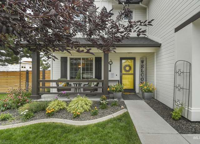 Property at 612 612 Danby Ave, Caldwell, ID 83605, 4 beds, 2 baths
