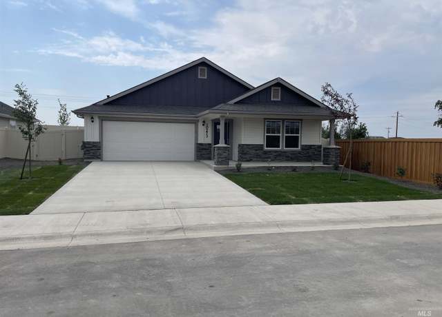Property at 10290 W Napier Dr, Star, ID 83669, 3 beds, 2 baths