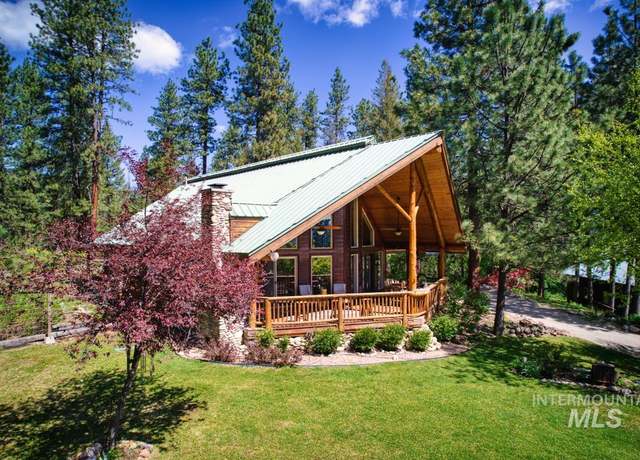 Property at 49 Sunny Ridge Rd, Garden Valley, ID 83622, 4 beds, 2.5 baths