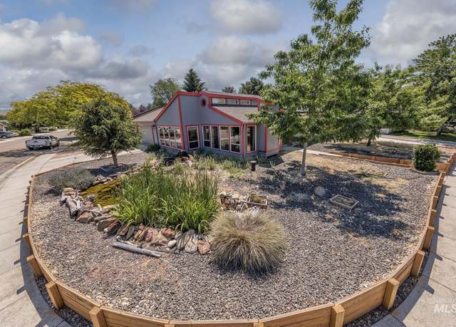 Property at 5132 S Council Bluffs Way, Boise, ID 83716, 3 beds, 2 baths