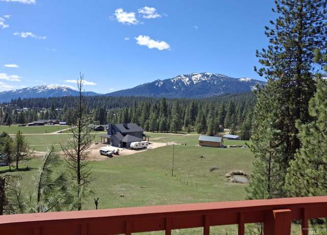 Property at 8 Lookout Rd, Garden Valley, ID 83622, 3 beds, 3 baths
