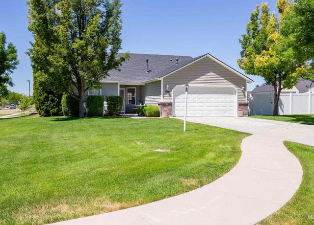 Property at 17541 N Pichon Pl, Nampa, ID 83687, 3 beds, 2 baths