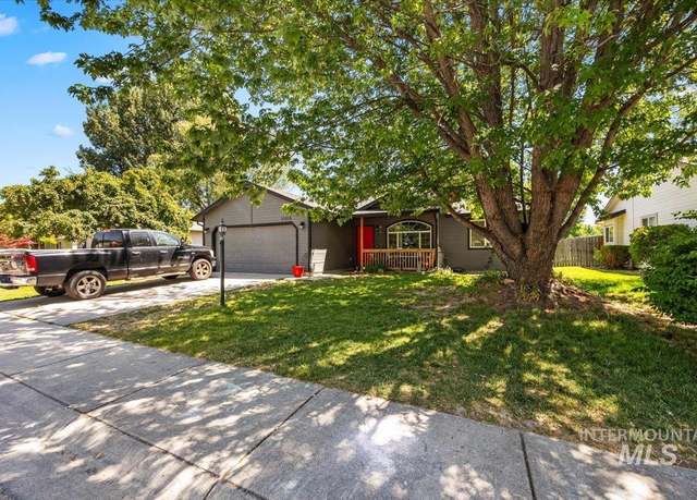 Property at 11015 W Capella St, Star, ID 83669, 3 beds, 2 baths