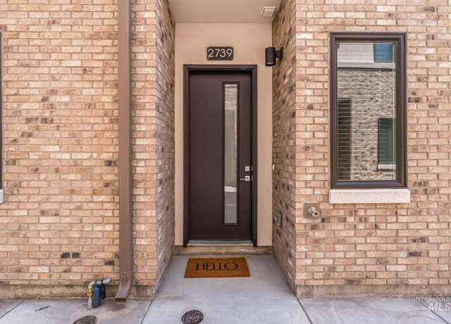 Property at 2739 W Stewart Ave, Boise, ID 83702, 2 beds, 2 baths