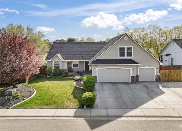 Property at 2935 S Skyview Dr, Nampa, ID 83686, 5 beds, 4 baths