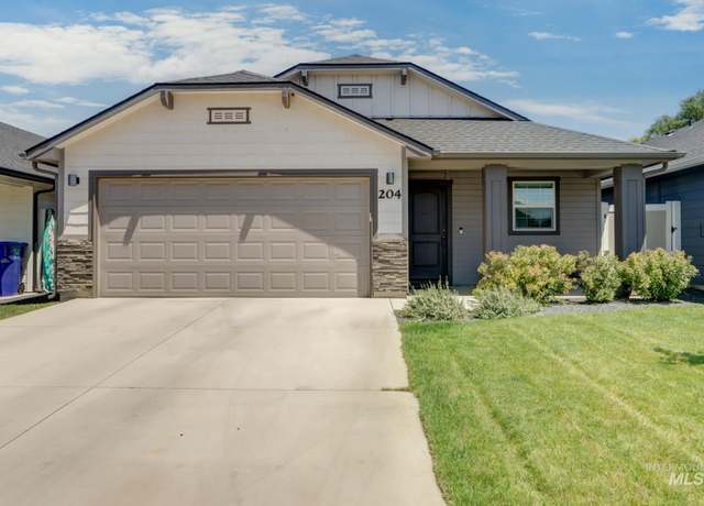 Property at 204 Crimson Cir E, Fruitland, ID 83619, 3 beds, 2 baths