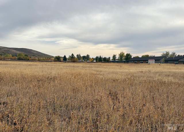 Property at TBD Lot 4 Blk 2circle Dr, Council, ID 83612