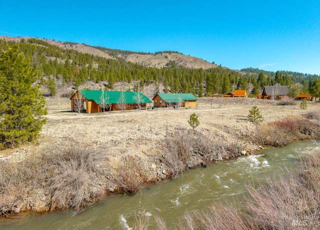 Property at 3365 Highway 21, Boise, ID 83716, 4 beds, 3 baths