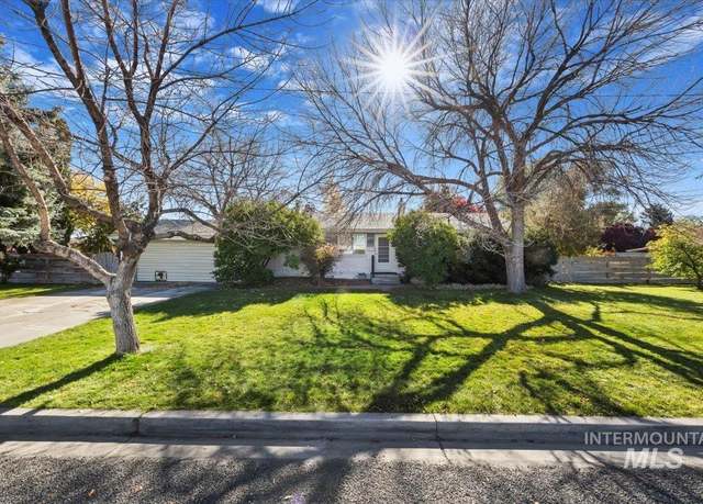 Property at 586 Wirsching Ave, Twin Falls, ID 83301, 5 beds, 2 baths