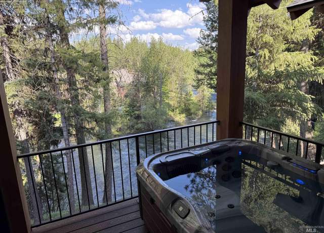 Property at 619 Pinedale St Unit E, Mccall, ID 83638, 3 beds, 3 baths