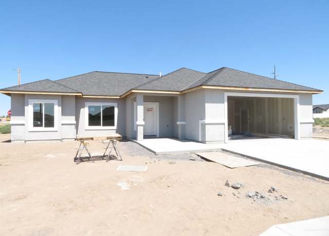 Property at 800 Bird Farm Dr, Jerome, ID 83338, 4 beds, 2 baths
