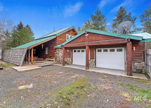 Property at 1747 W Roseberry Rd, Donnelly, ID 83615, 2 beds, 2 baths