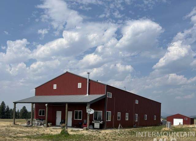 Property at 1401 East Rd, Deary, ID 83823, 3 beds, 2 baths