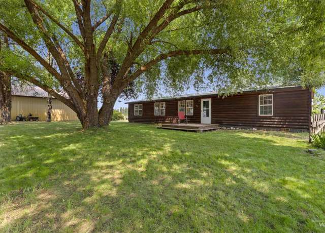 Property at 13752 Highway 55, Mccall, ID 83638, 3 beds, 2 baths