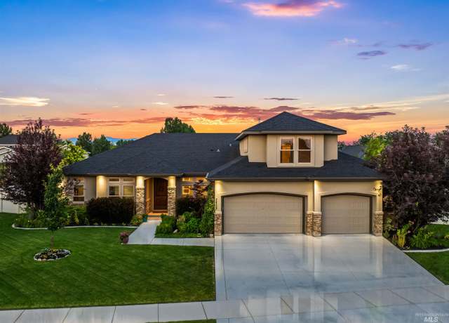 Property at 2648 N Hearthglow Ave, Eagle, ID 83616, 4 beds, 3.5 baths