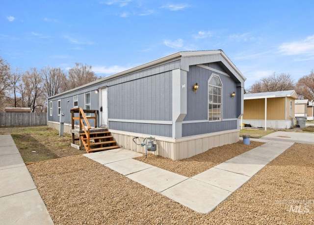 Property at 265 Dawn Dr, Mountain Home, ID 83647, 3 beds, 2 baths