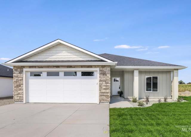 Property at 916 23rd Ave E, Jerome, ID 83338, 3 beds, 2 baths