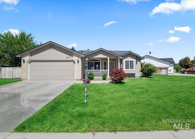 Property at 442 Arrowhead Dr, Nampa, ID 83686, 3 beds, 2 baths