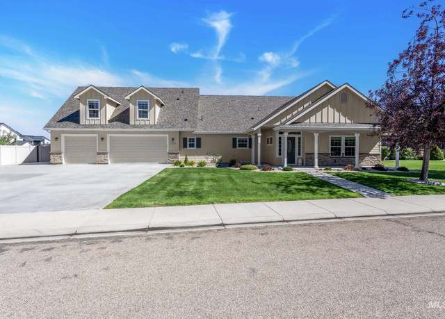 Property at 1218 W Heartland Dr, Kuna, ID 83634, 4 beds, 4 baths