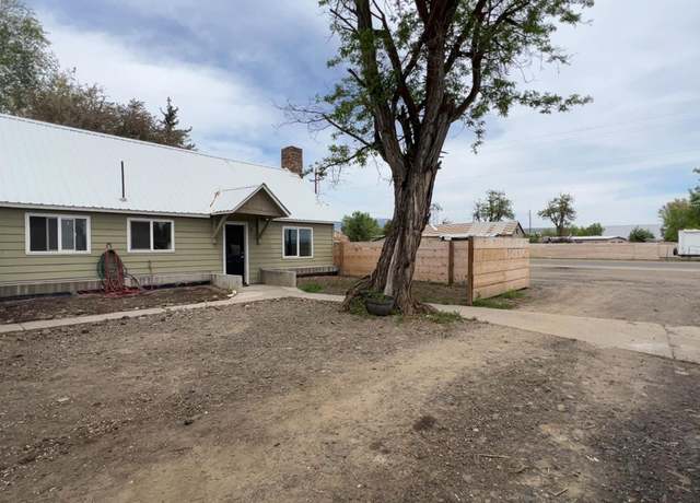 Property at 85 E Central Blvd, Cambridge, ID 83610, 3 beds, 2 baths