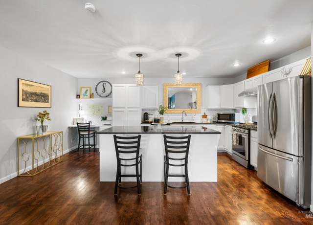 Property at 6148 S Roaring River Ave, Boise, ID 83709-7935, 5 beds, 3 baths