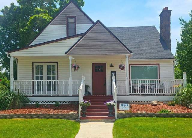 Property at 1302 1st Avenue South, Payette, ID 83661, 6 beds, 3 baths