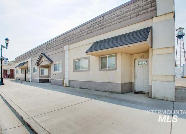 Property at 100 S Plymouth Ave, New Plymouth, ID 83655, 9 beds, 4 baths