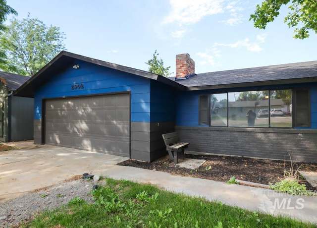 Property at 2902 Shamrock Ave, Nampa, ID 83686-0000, 3 beds, 2 baths