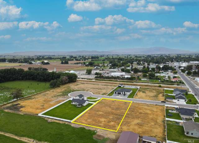 Property at 122 E 13th St, Rupert, ID 83350