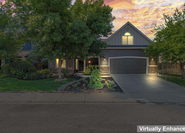 Property at 4089 W Dover Dr, Meridian, ID 83642, 7 beds, 2 baths