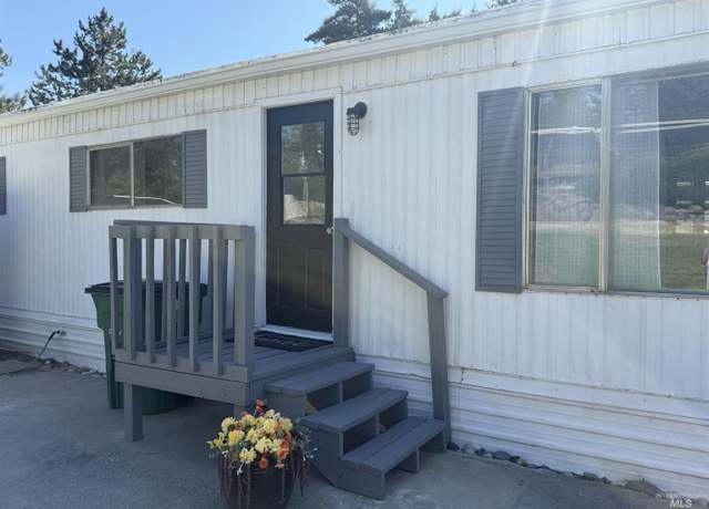 Property at 605 N Almon St #44, Moscow, ID 83843, 3 beds, 2 baths