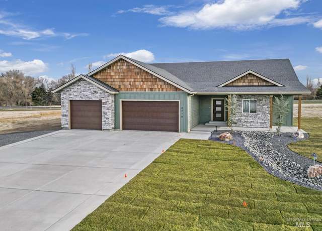 Property at 3716 N 3694 E, Kimberly, ID 83341, 4 beds, 2.5 baths