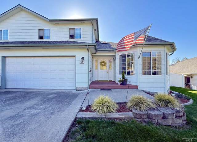 Property at 1910 Gateway Dr, Lewiston, ID 83501, 3 beds, 3 baths