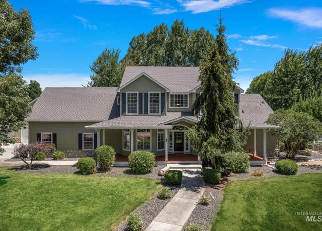 Property at 692 N Sierra View Dr, Eagle, ID 83616, 4 beds, 2.5 baths