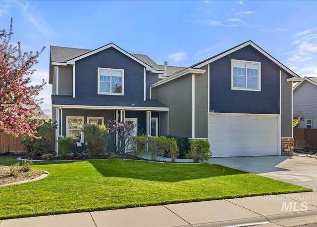 Property at 568 S Wooddale Pl, Eagle, ID 83616, 4 beds, 2.5 baths