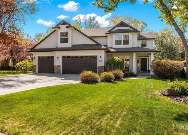 Property at 1215 N Macaile, Eagle, ID 83616, 4 beds, 2.5 baths