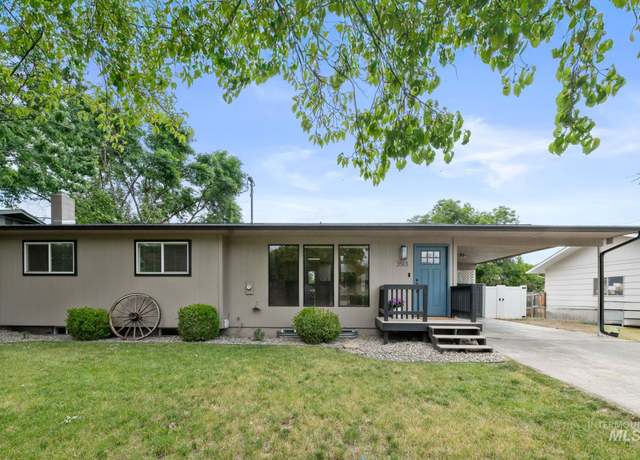 Property at 3513 7th St E, Lewiston, ID 83501, 4 beds, 3 baths
