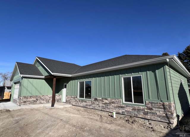 Property at 1940 O St, Heyburn, ID 83336, 3 beds, 2 baths