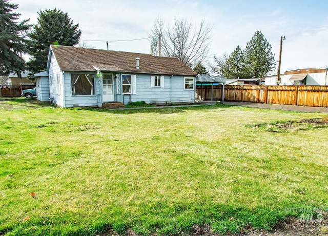 Property at 827 N 9th St, Payette, ID 83661, 4 beds, 1 bath
