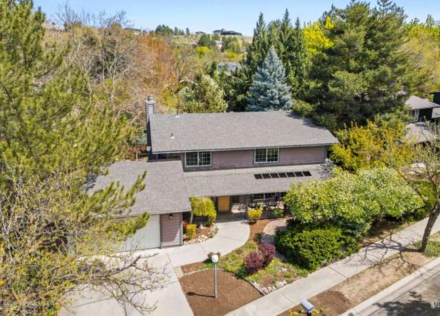 Property at 1906 E Mortimer Ct, Boise, ID 83712-6676, 4 beds, 2.5 baths