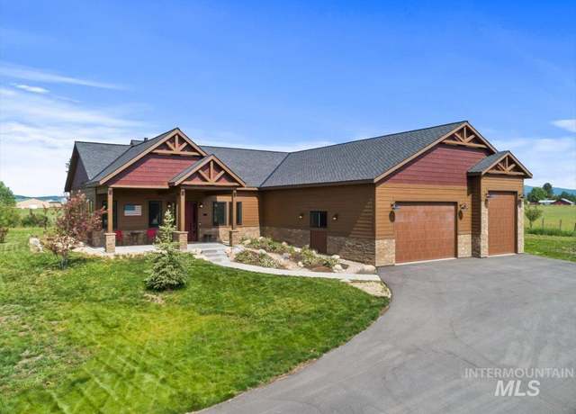 Property at 13917 Sky View Ct, Mccall, ID 83638, 3 beds, 2.5 baths